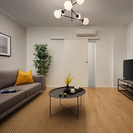 Summer Sea View Near Apartment