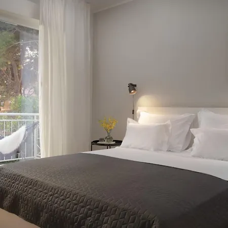 Apartment Sea View 100m To Parking 3 Bedrooms Private Garden *