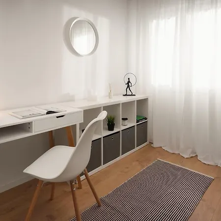 Sea View 100m To Parking 3 Bedrooms Private Garden Apartment Pula